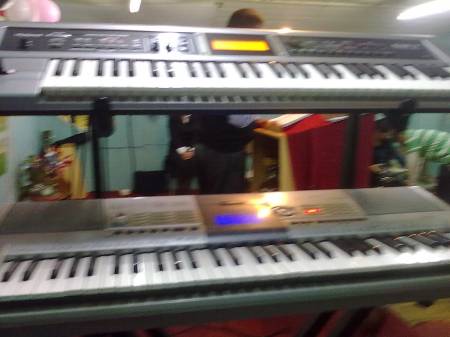 Yamaha psr 290 i Roland Gw7